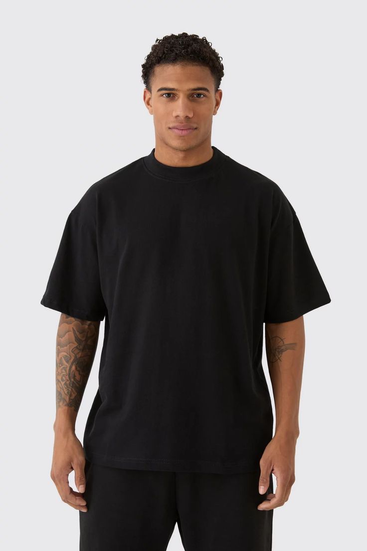 Men’s Oversized Plain Black T-Shirt – Extended Neck Streetwear Fit